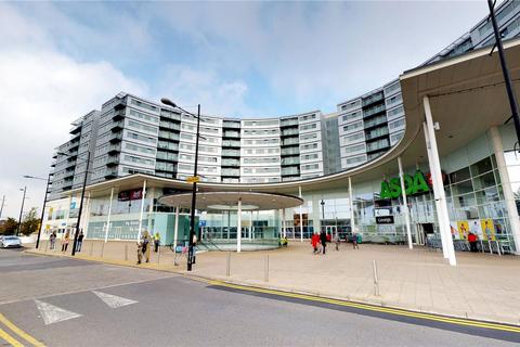 2 bedroom flat to rent, Prince Regent Road, Hounslow TW3