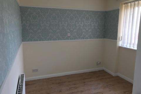 2 bedroom terraced house to rent, 31 Ellerburn Avenue, Hull HU6