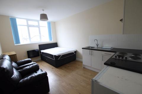 Studio to rent, Bangor, Gwynedd