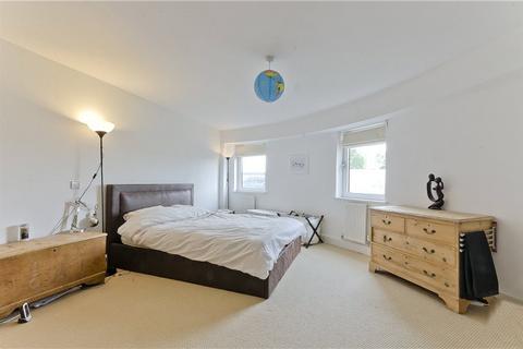 2 bedroom apartment to rent, Mercury Mansions, Dryburgh Road, Putney, London, SW15