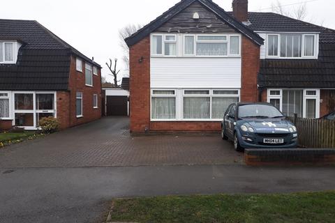 3 bedroom semi-detached house to rent - Fallowfield Road, Solihull