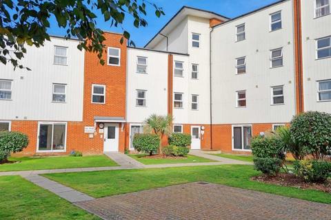 2 bedroom apartment to rent, Broomwade Close, Ipswich