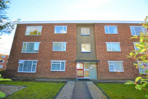 2 bedroom apartment for sale, Woodlands Grove, Isleworth