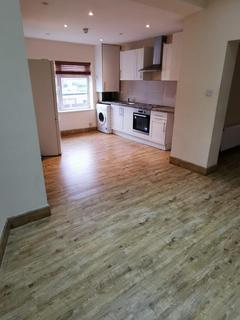 2 bedroom flat to rent, Eastern Avenue, Ilford, Essex, IG2 6NT