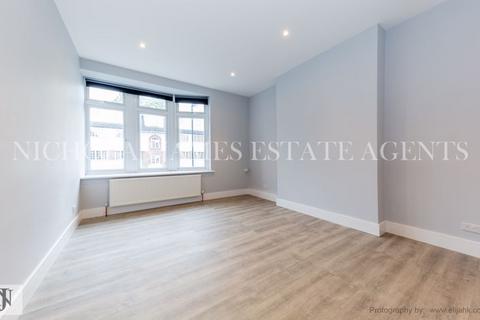 undefined, Windmill Hill, Enfield, EN2