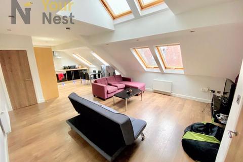 3 bedroom flat to rent, Broomfield Mews, Headingley, Leeds, LS6 3BP