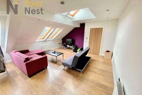 3 bedroom flat to rent, Broomfield Mews, Headingley, Leeds, LS6 3BP