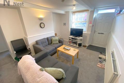 2 bedroom apartment to rent, Cottage Road, Headingley, Leeds, LS6 4DD