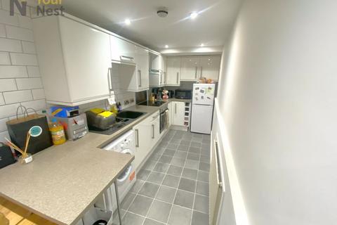 2 bedroom apartment to rent, Cottage Road, Headingley, Leeds, LS6 4DD