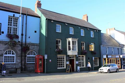 Hotel for sale, The Old Kings Arms, Pembroke SA71 4JS
