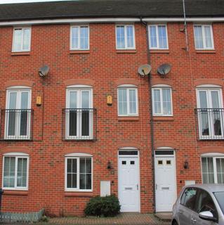 3 bedroom townhouse to rent, Felton Close, Stafford, ST17 4FG