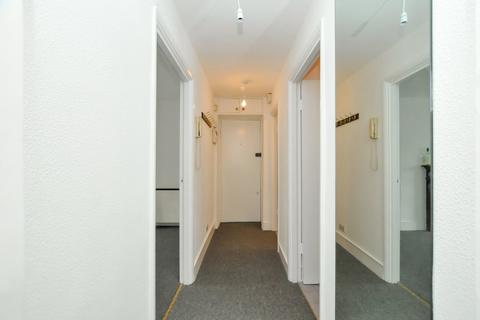 1 bedroom flat to rent, Stoke Newington High Street, Stoke Newington