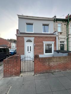 2 bedroom terraced house to rent, Milton Road, Portsmouth, PO3