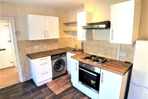2 bedroom flat for sale, Ryefield Court, Joel Street, Northwood Hills HA6