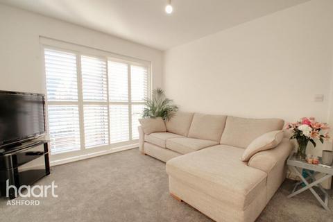 1 bedroom flat to rent, Repton Avenue, Ashford