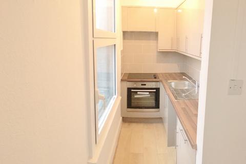 Studio to rent, Holloway Road, Islington, , London  N7