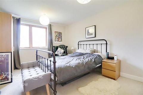 2 bedroom flat to rent, Rathnew Court, Meath Crescent, E2