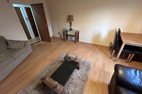 2 bedroom flat to rent, Kelvindale Gardens, Kelvindale, Glasgow, G20