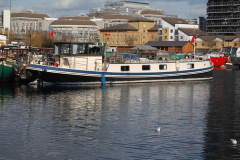 Barge Frya Fresena Canary Wharf Estate London E14 5sh 2 Bed
