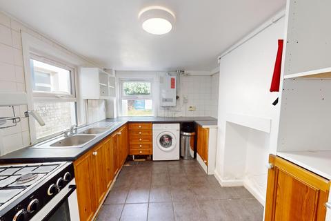 4 bedroom terraced house to rent, Viaduct Road, Brighton, BN1