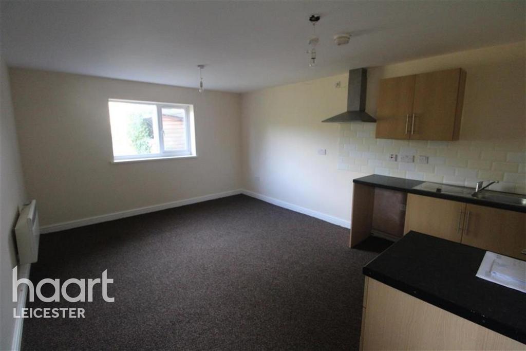 Asfordby Road, Melton Mowbray Studio to rent £480 pcm (£111 pw)