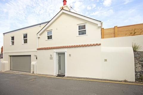 5 bedroom semi-detached house to rent, Bruce Lane, St. Peter Port, Guernsey, Channel Islands