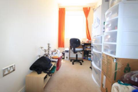 1 bedroom flat to rent, Pontoon Dock, Thames Barrier Park, City Airport, Canary Wharf E16