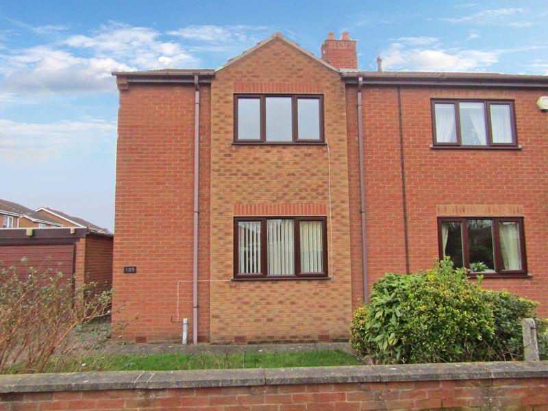 Camborne Crescent, Retford 3 bed semidetached house £600 pcm (£138 pw)