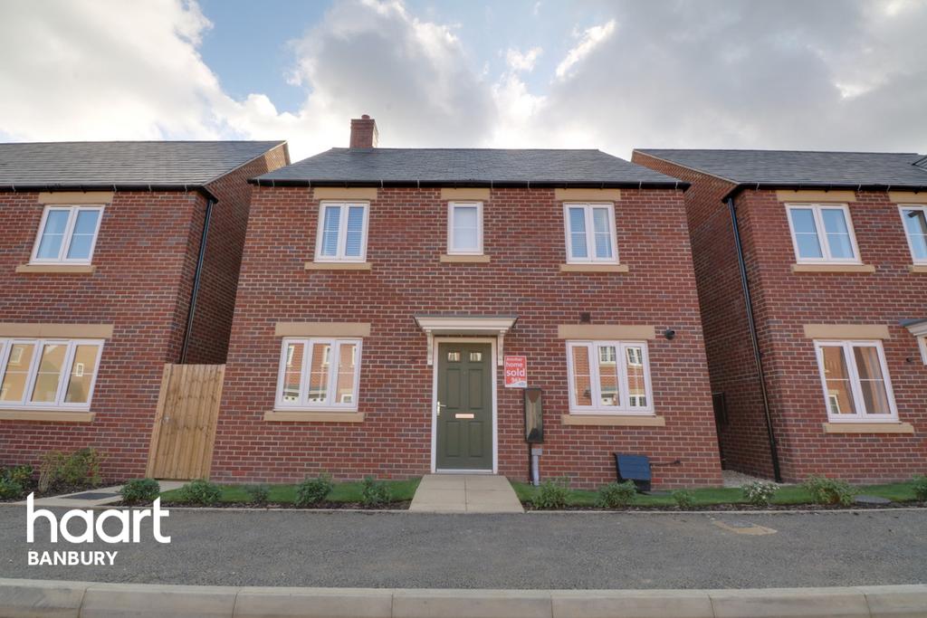 Longford Park Road, Banbury 4 bed detached house £175,000