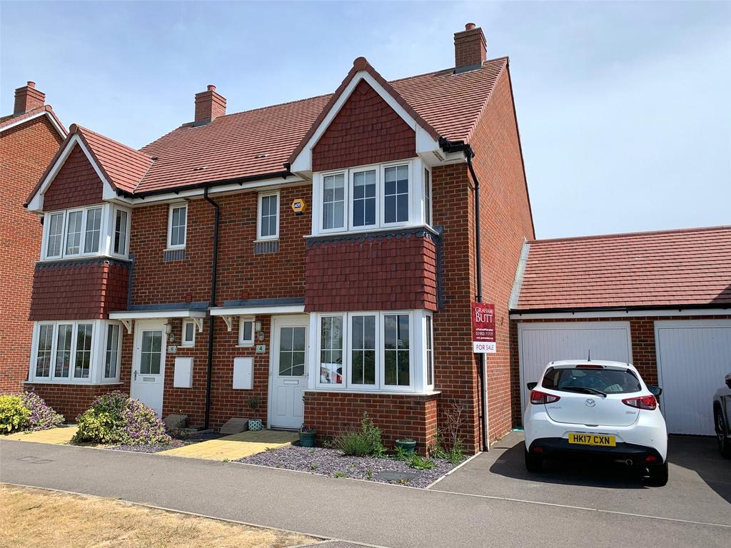 Benjamin Gray Drive, Littlehampton, West Sussex, BN17 3 bed semi