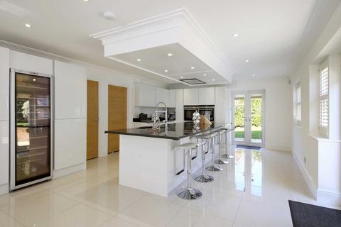 6 bedroom detached house for sale, Fulmer Drive, Gerrards Cross, Buckinghamshire, SL9