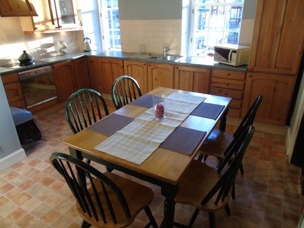 Apartment in Edinburgh, Leith Central - View 3