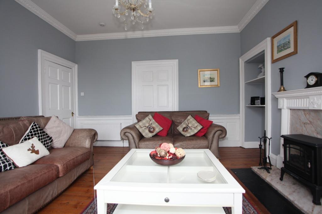 Apartment in Edinburgh, Leith Central - View 4