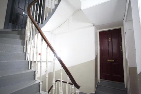 2 bedroom flat to rent, Cockburn Street, Central, Edinburgh, EH1