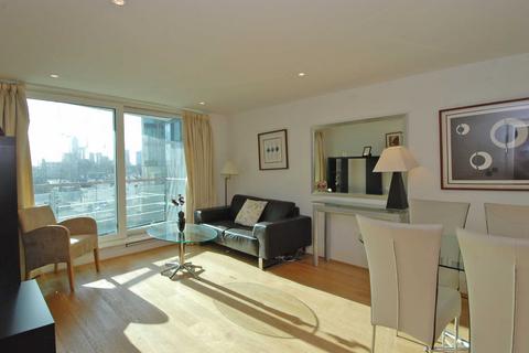 St. George Wharf, London, SW8