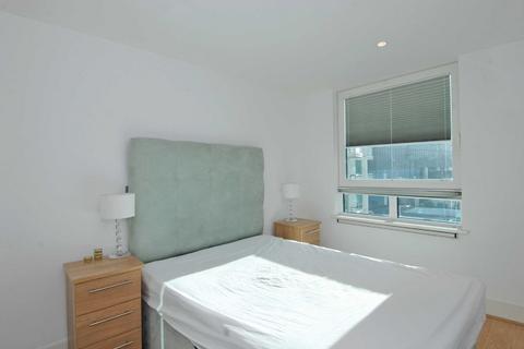 undefined, St. George Wharf, London, SW8