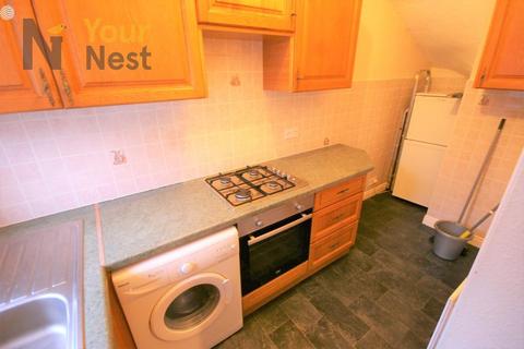 2 bedroom terraced house to rent, Talbot Terrace, Burley, Leeds, LS4 2RN