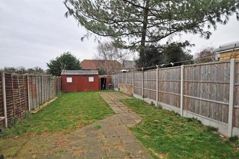 Henry Street Rainham Kent Me8 2 Bed Semi Detached House 200 000