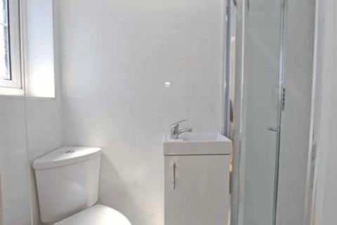 2 bedroom flat to rent, WEMBLEY, HA0