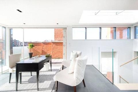 3 bedroom apartment to rent, Green Street, Mayfair, London, W1K