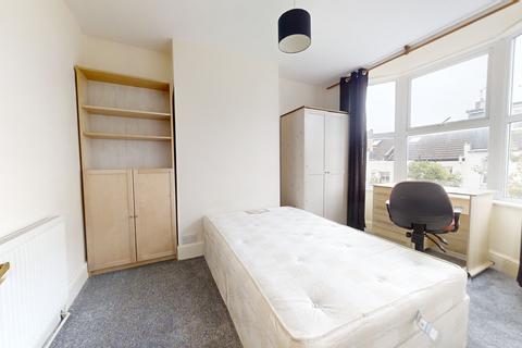 5 bedroom terraced house to rent, Holland Street