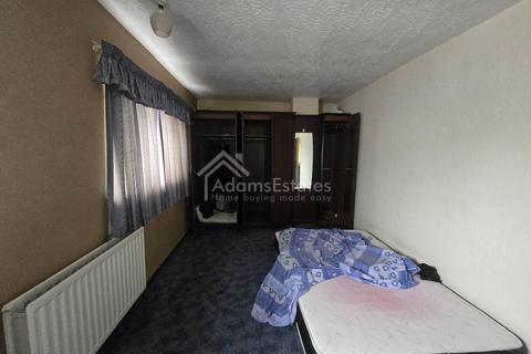 71 Ashfield, Dewsbury, WF12 9JW