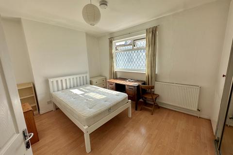 4 bedroom terraced house to rent, Southampton Street