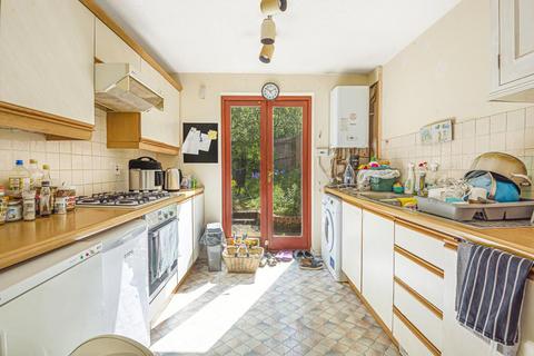 2 bedroom townhouse to rent, Green Ridges,  Headington,  OX3