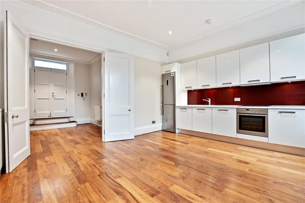 Living Room/Kitchen