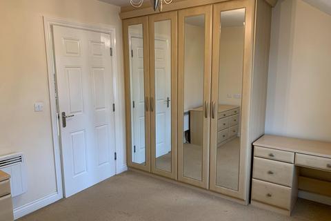 2 bedroom flat to rent, Cravenwood Rise, Westhoughton, BL5