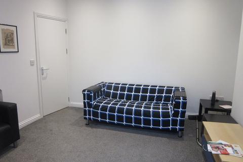 3 bedroom terraced house to rent, Room 1, 153 Oxford Street Sandfields Swansea