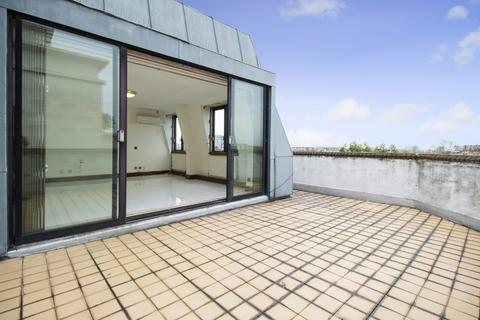 4 bedroom penthouse for sale, Cavendish House, Wellington Road, St Johns Wood, NW8