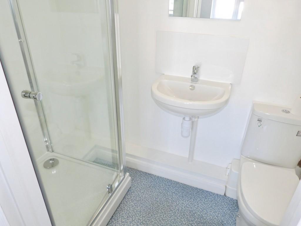 6caa5bcc-shower 20room