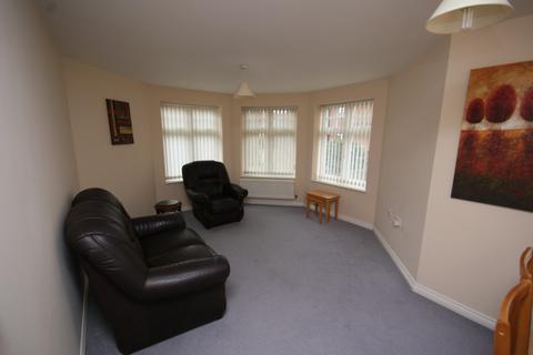 2 bedroom flat to rent, Thorpe Court, Solihull, West Midlands, B91